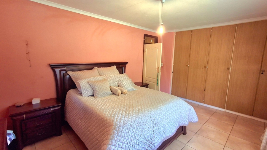 3 Bedroom Property for Sale in Vaalpark Free State